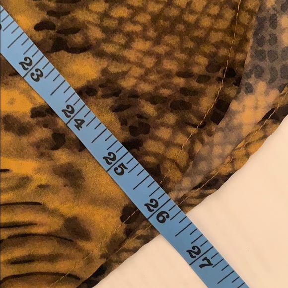 Snake Print Top - size M - Picture 5 of 7
